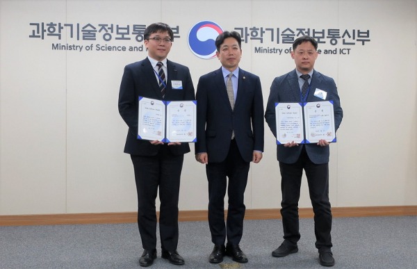 참고사진_신SW상품대상 3·4월상 시상식.jpg